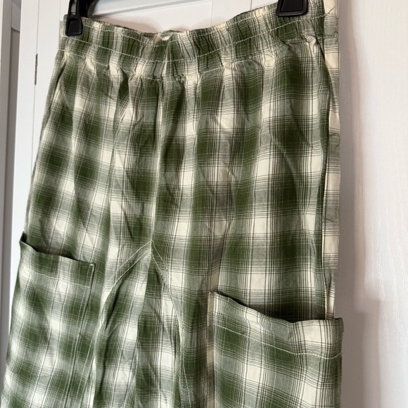 NWT BDG Urban Outfitters Mae Flannel Pants XS Green Plaid Carpenter Wide Leg - Picture 4 of 12